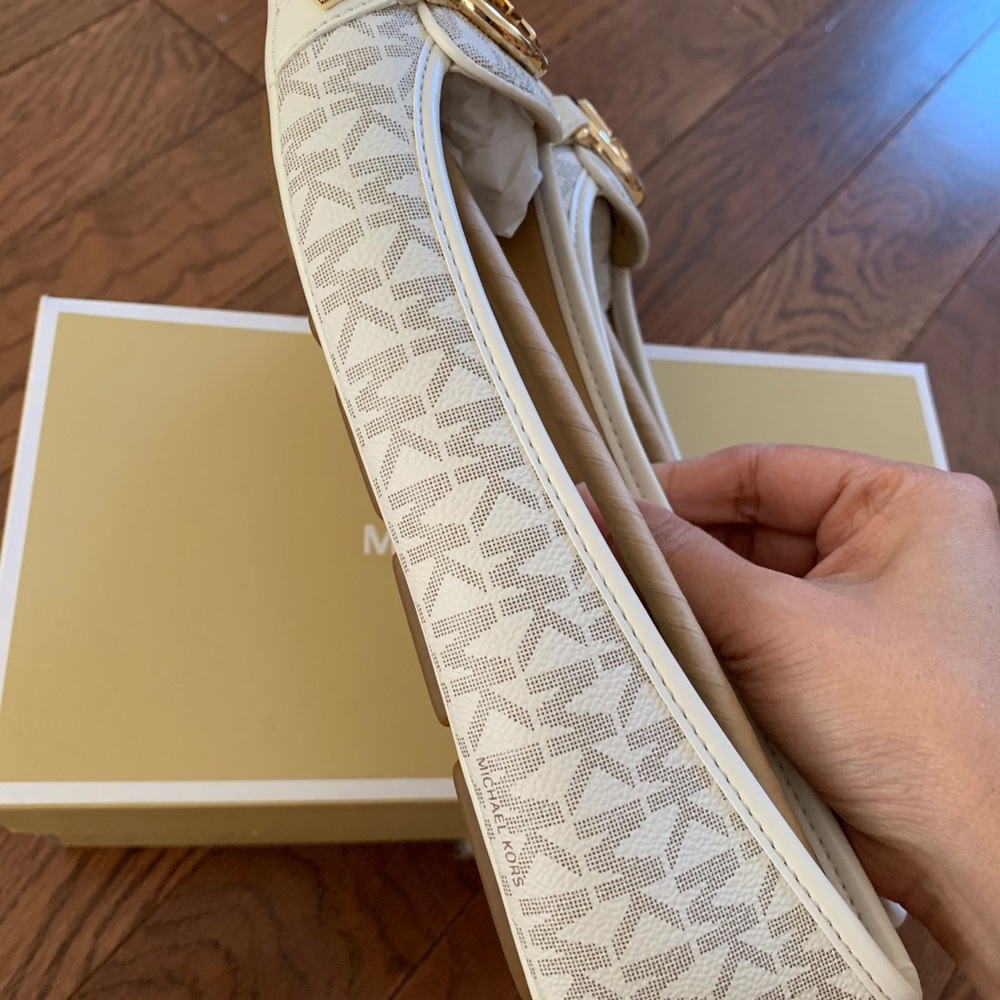 Michael Kors Fulton Flats Shoes - Picture 3 of 4